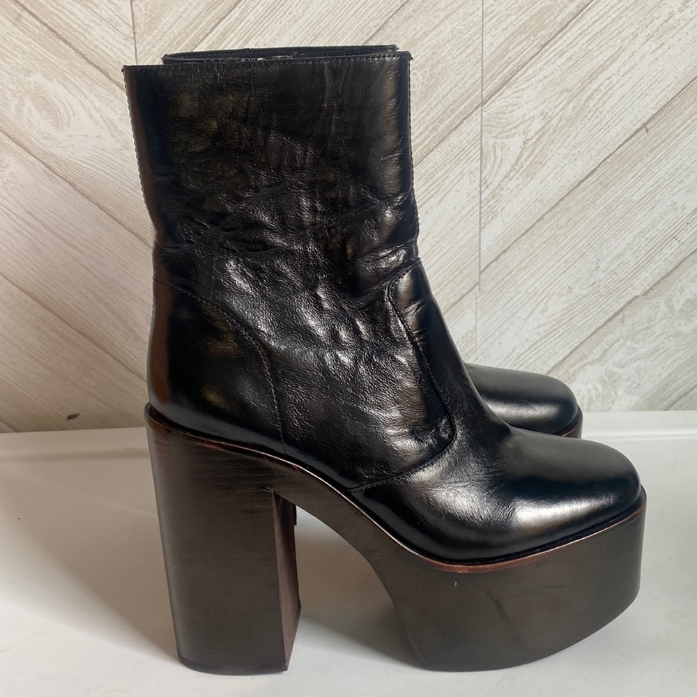 JEFFREY CAMPBELL Mexique Black Wood Platform Boots 9 MAKE AN OFFER 💰